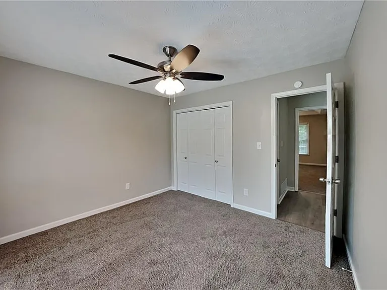 170 Sterling Dr — Photo 12