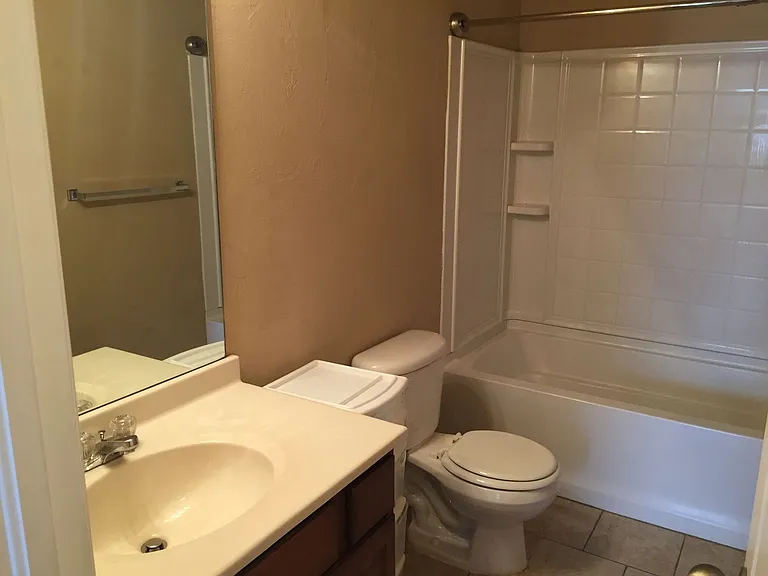 4512-14 SE 77th St — Photo 11