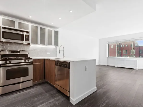 160 West 24th Street image 1 of 16