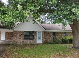 766 Bacon Rd, Hinesville, GA 31313