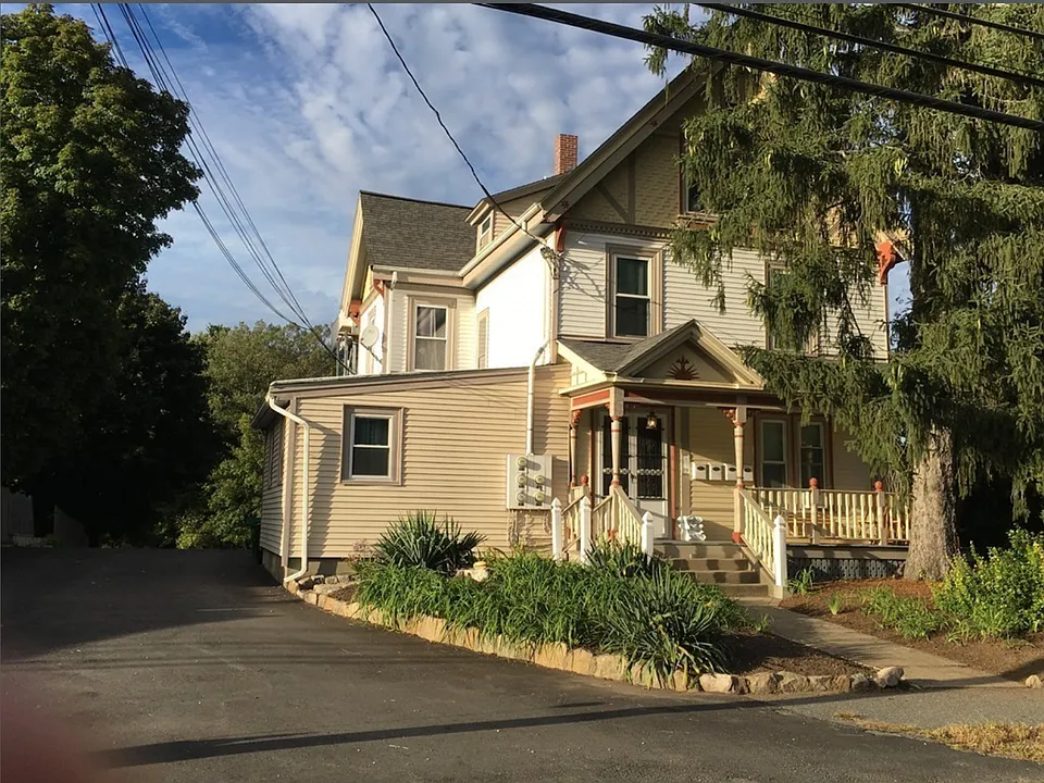 111-113 Pleasant St #1A