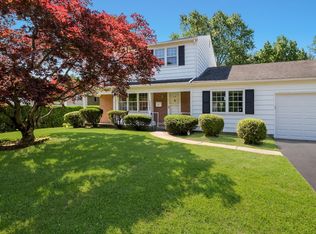 237 Louise Dr, Morrisville, PA 19067