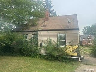 4th image of 19599 Joann St