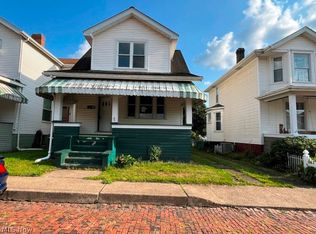 24 8th St, McMechen, WV 26040