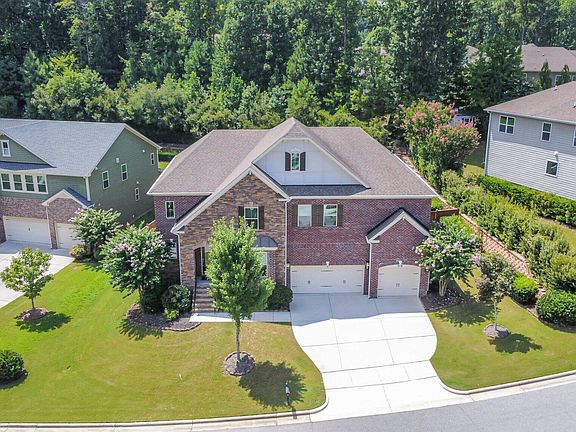 4th image of 316 Matilda Pl