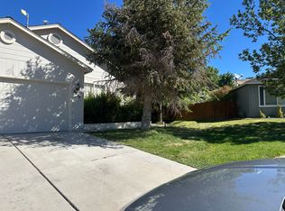 2230 Desert Village Ct, Sparks, NV 89436