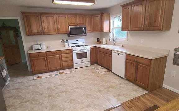 2nd image of 702 Morningstar Dr