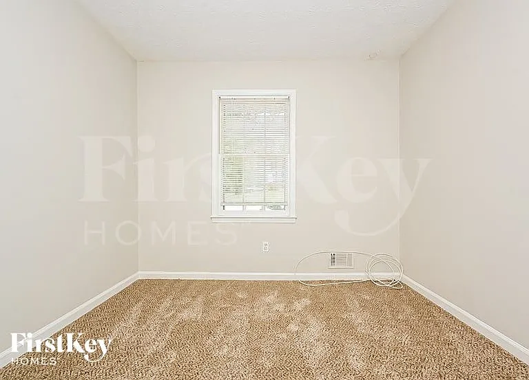 1247 Mountain Dr NE — Photo 12