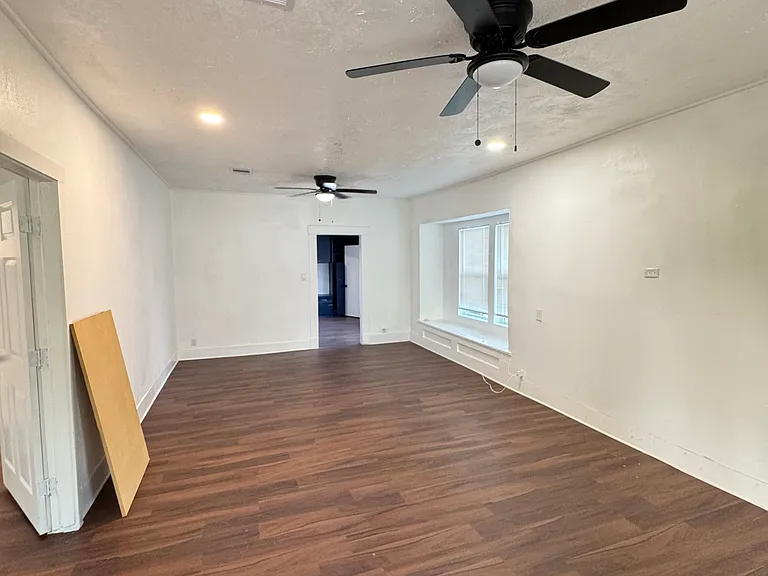878 Granville Dr — Photo 11