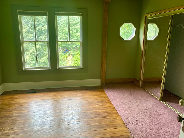 Bedroom #1