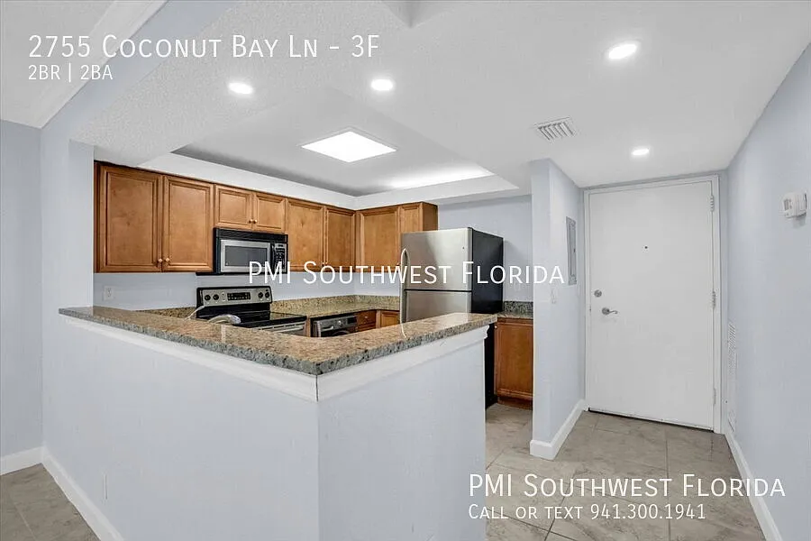 Resort-Style Living at The Palms Prime Sarasota Location Near Beaches & Downtown! — Photo 2