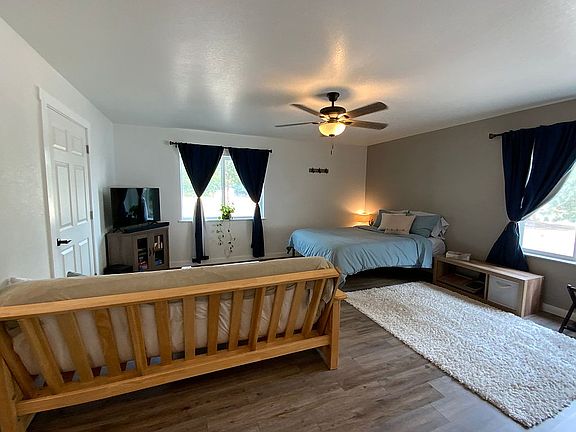 5th image of 634 Balsam Ln