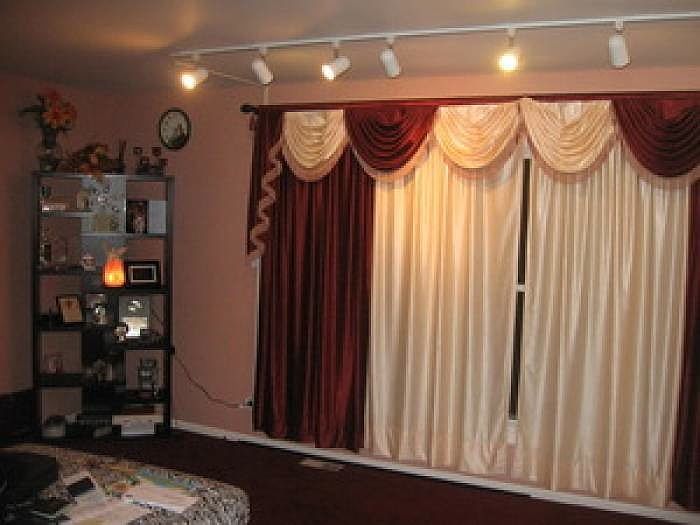 2nd image of 9076 W Oaks Ave