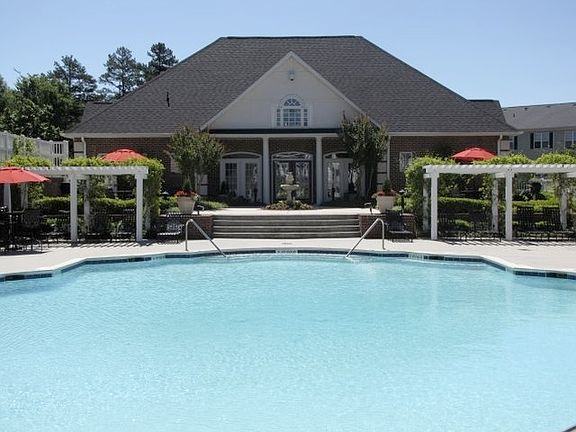2nd image of 1921 Willow Haven Ln APT 3C