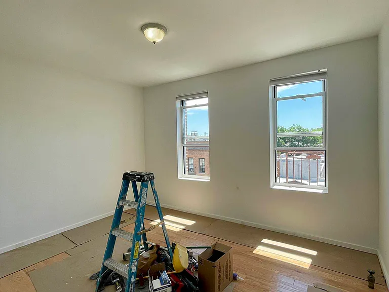 3052 34th St #5B — Photo 1