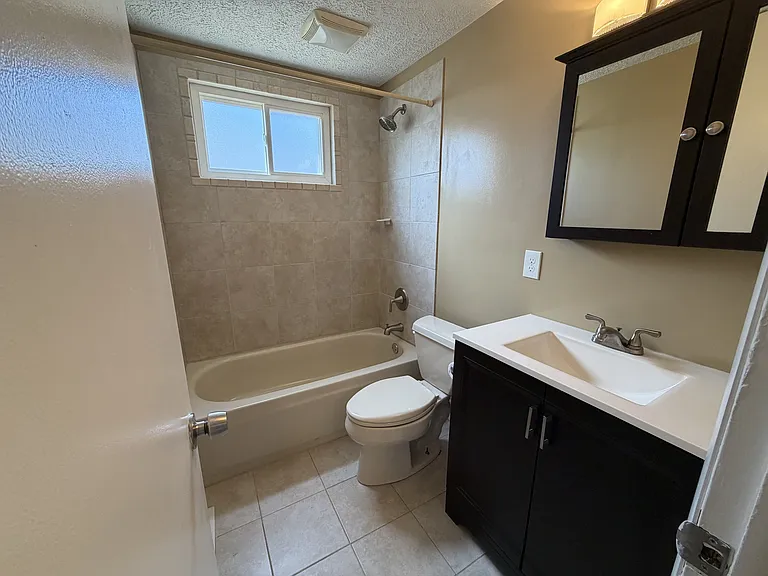 6475 Sandfield Dr — Photo 14