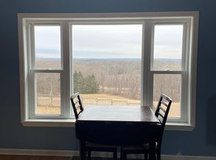 921 Hampton Rd, Pomfret Center, CT 06259