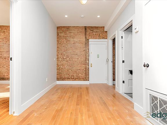 3rd image of 1055 Dean St Unit 10