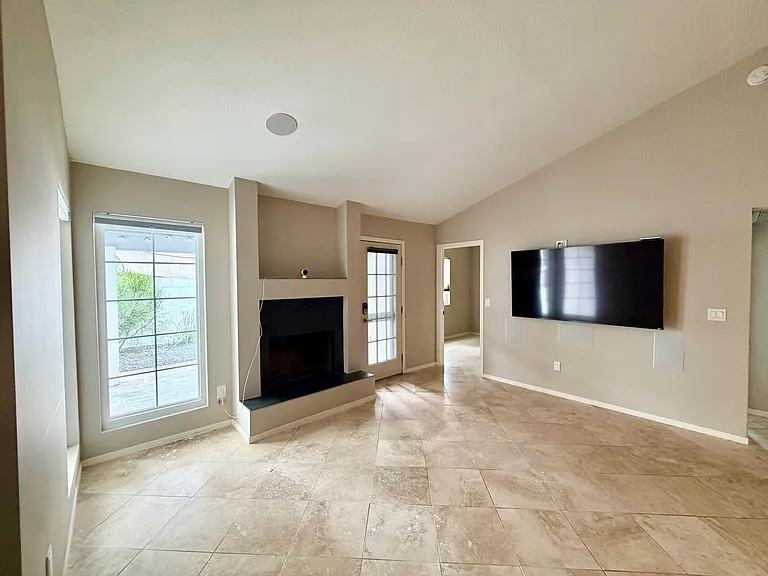 4121 E San Gabriel Ave — Photo 7
