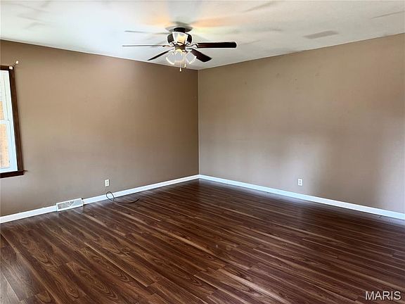 5th image of 116 Terrace Dr
