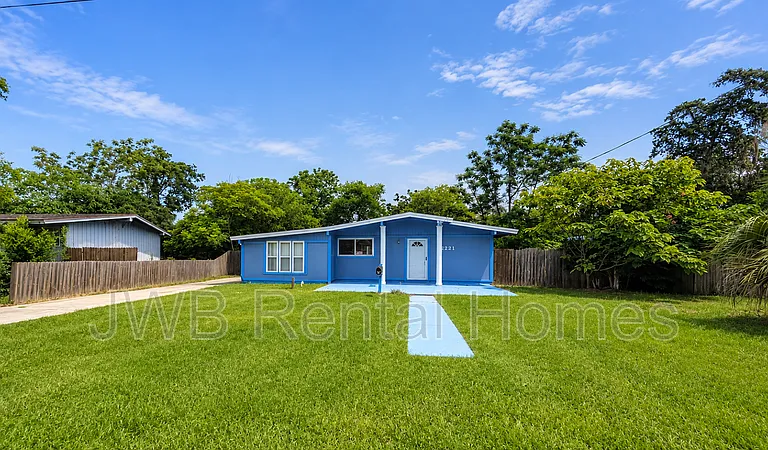 6221 Terry Parker Dr N — Photo 16