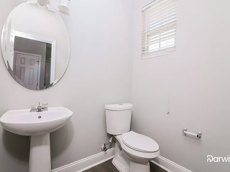 6012 Ladish Ln — Photo 11