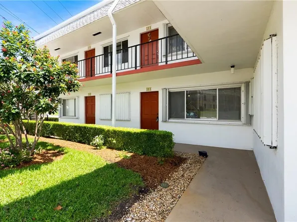 3200 Lake Osborne Drive #111, Lake Worth Beach, FL 33461