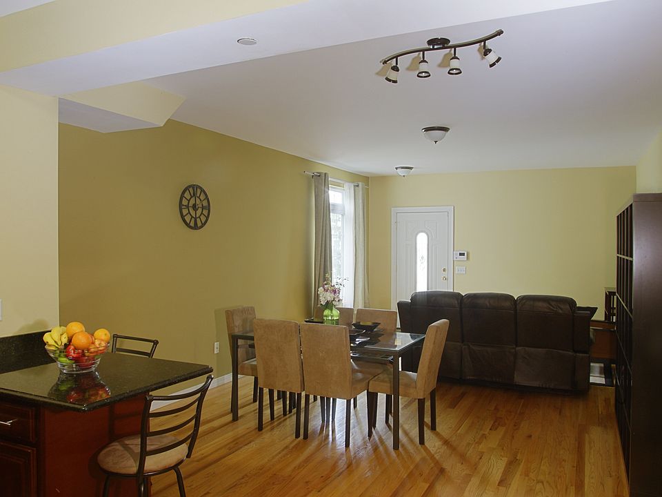 1st image of 342 Union Ave