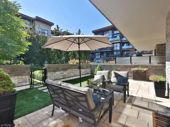 1575 Lakeshore Rd W #155, Mississauga, ON L5J 0B1