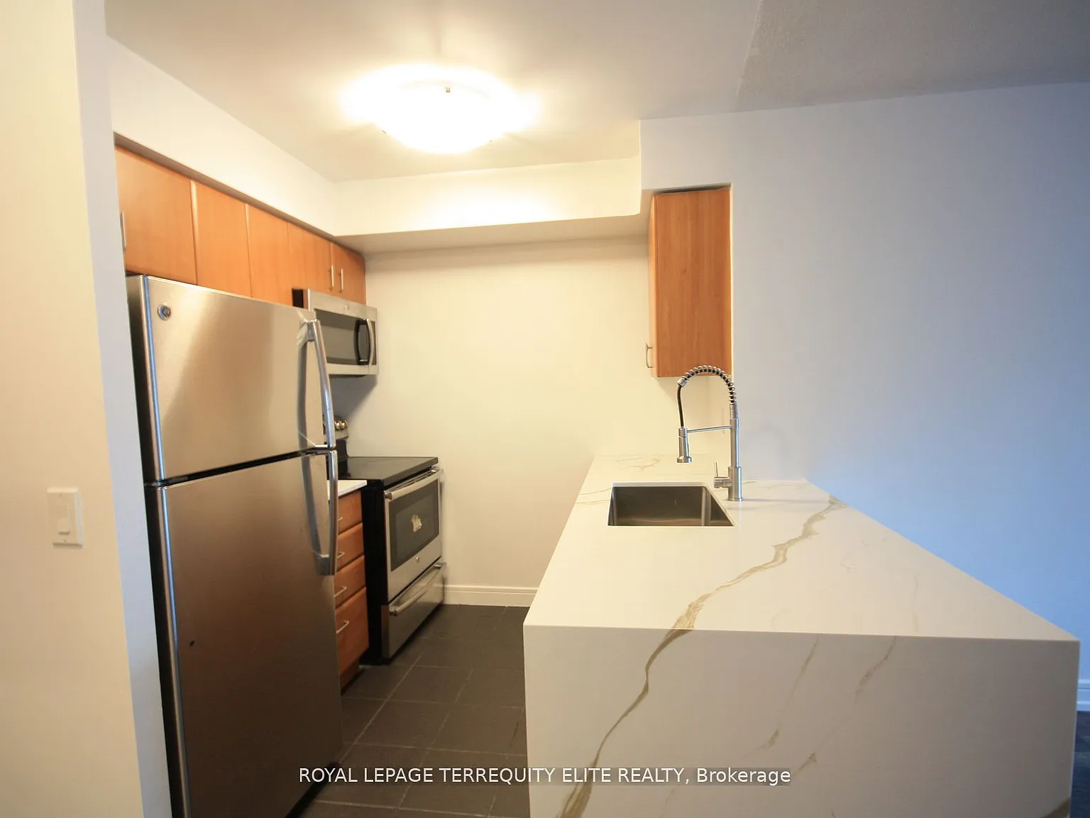 2 bed, $2,990 — Photo 3