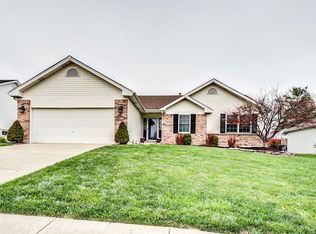 3218 Eagles Hill Rdg, Saint Charles, MO 63303