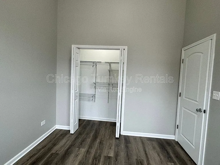 2361 S Whipple St #1F — Photo 13