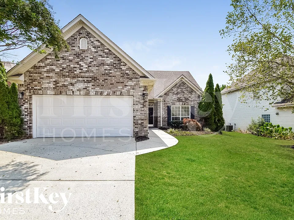 2234 Forest Lakes Ln