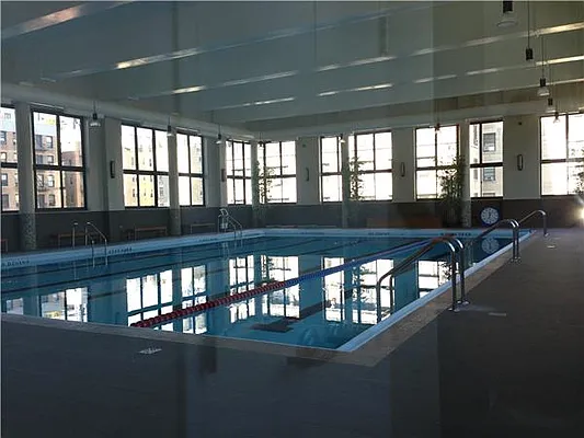 Rented by R New York | media 18