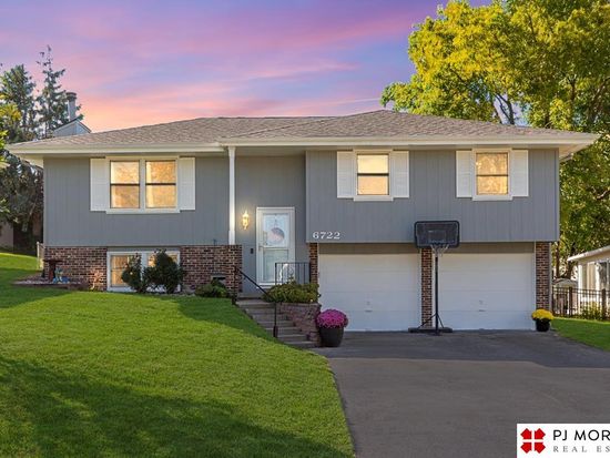 6722 S 75th St, Ralston, NE 68127