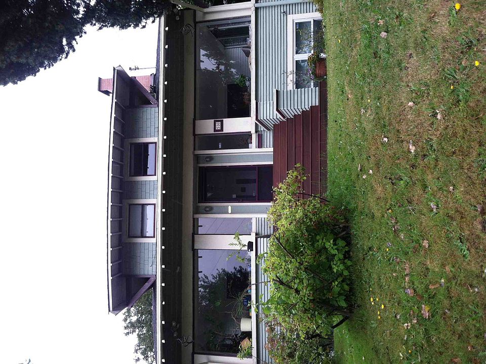2nd image of 516 NE 77th St