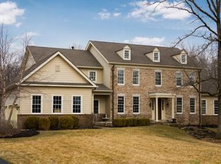 5034 Rosalind Ln, Powell, OH 43065