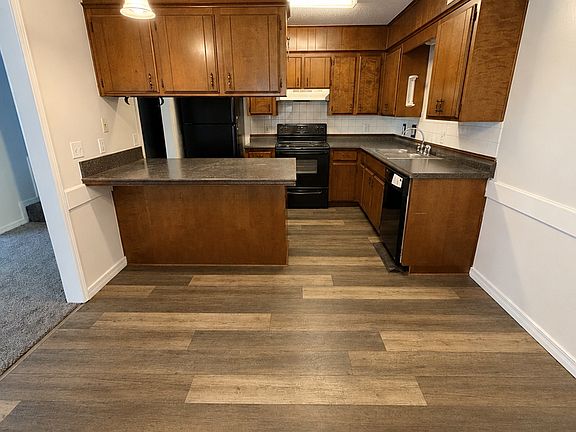 4th image of 636 Earthside Dr