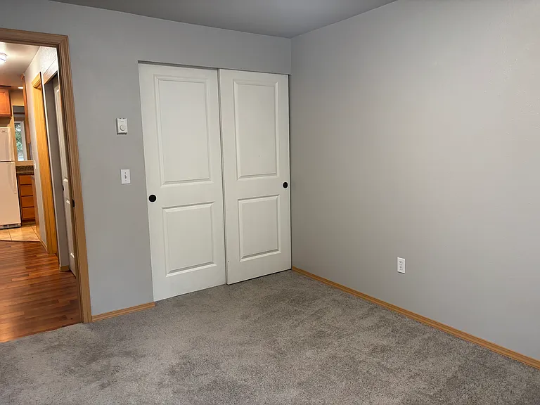Elk Run Apartments — Photo 10