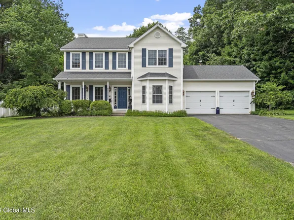 7 Maureen Court, Clifton Park, NY 12065