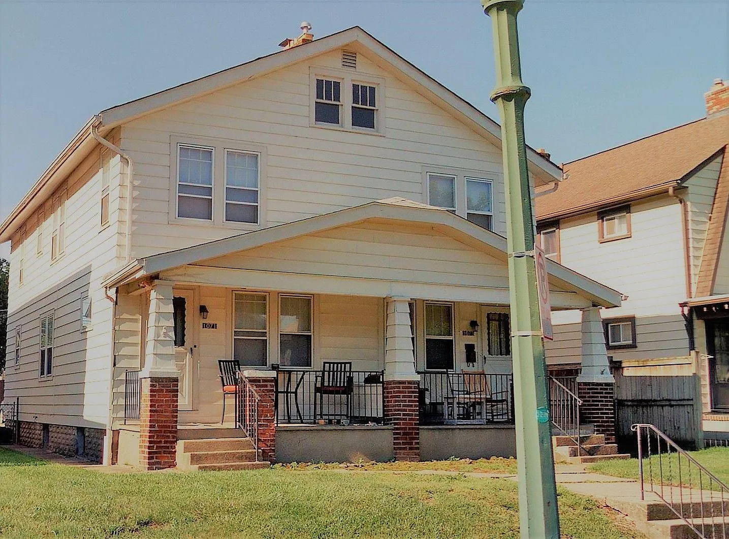 3 bed, $1,900 — Photo 1