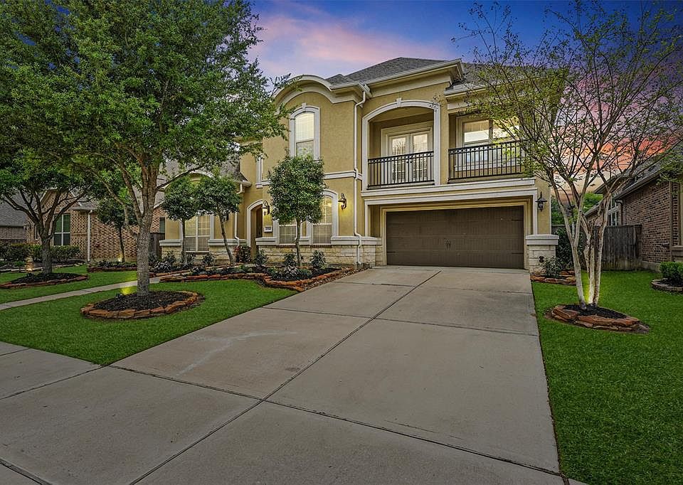 1st image of 27510 Blackstone Canyon Lane