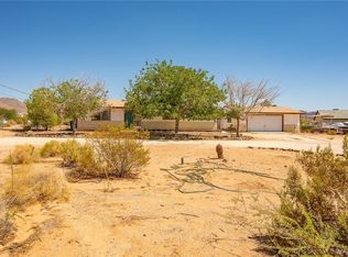 594 S Hope Rd, Golden Valley, AZ 86413