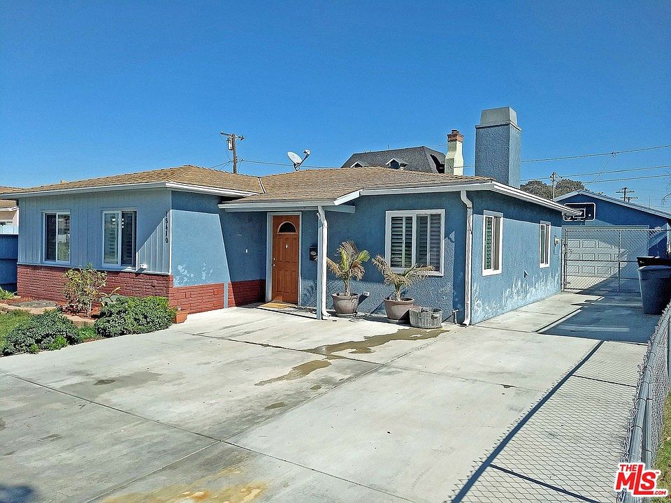2nd image of 18410 Falda Ave