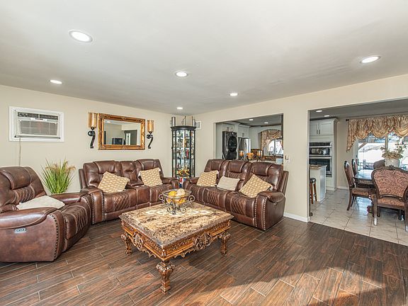3rd image of 48 Garden Ave #2
