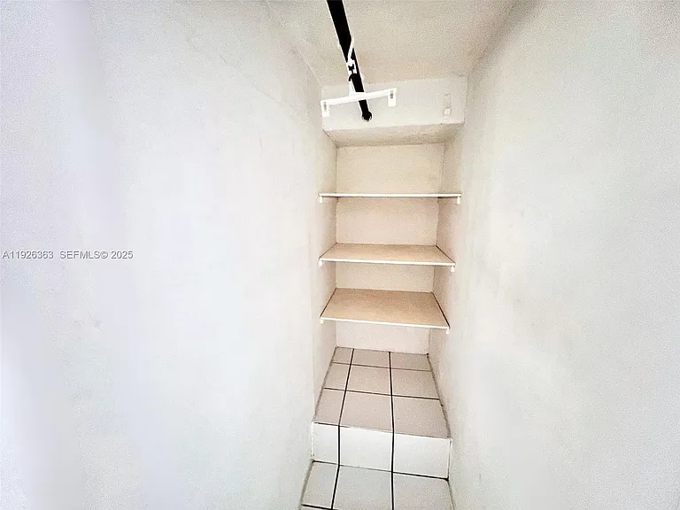 227 Phoenetia Ave #3 — Photo 9