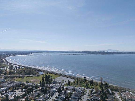 3rd image of 15662 Semiahmoo Ave