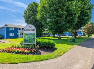 450 S Pine St #E103, Canby, OR 97013