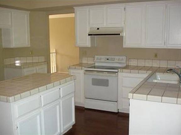 3rd image of 8038 Montevina Dr