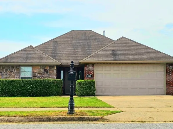 3045 Rosemary Ave, Springdale, AR 72764